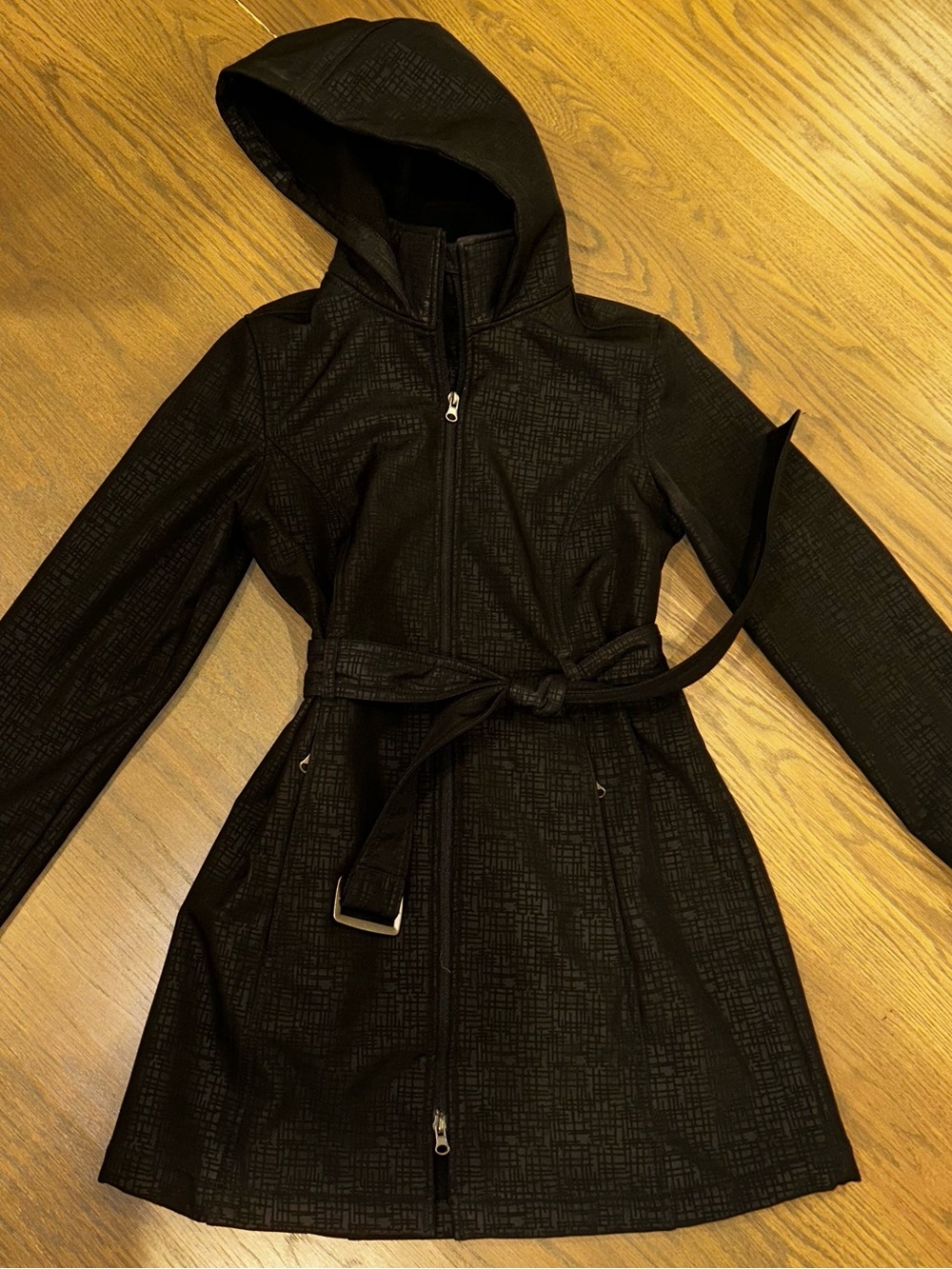 Covington jacket WITH BELT great condition